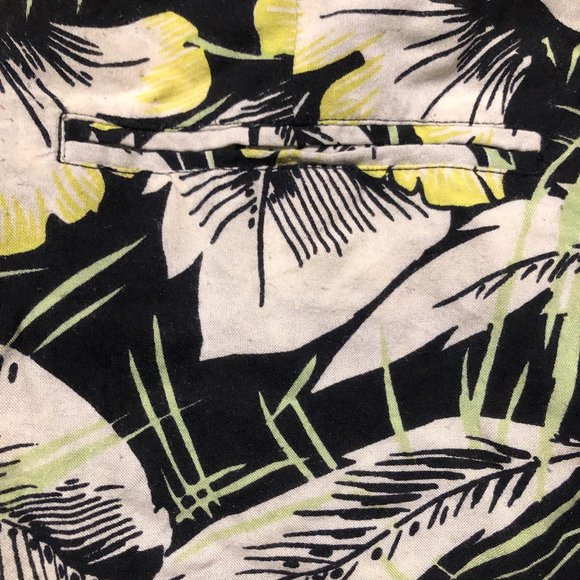 Colourful French Connection Hot House Drape Pleated Tropical Print Shorts - Picture 5 of 11